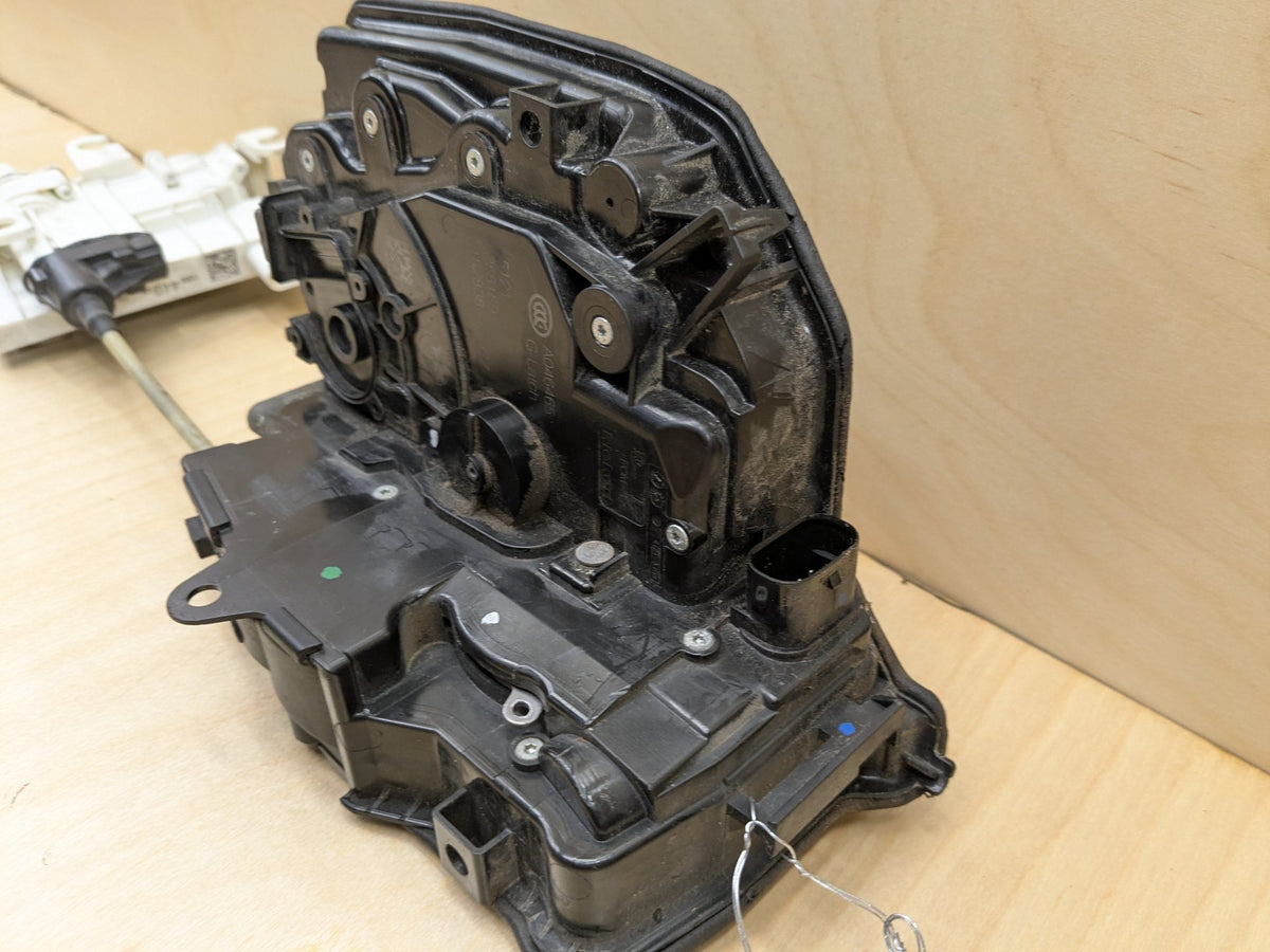 16-22 OEM BMW G11 G12 FRONT LEFT DRIVER Side Door Lock Latch Actuator SOFT CLOSE