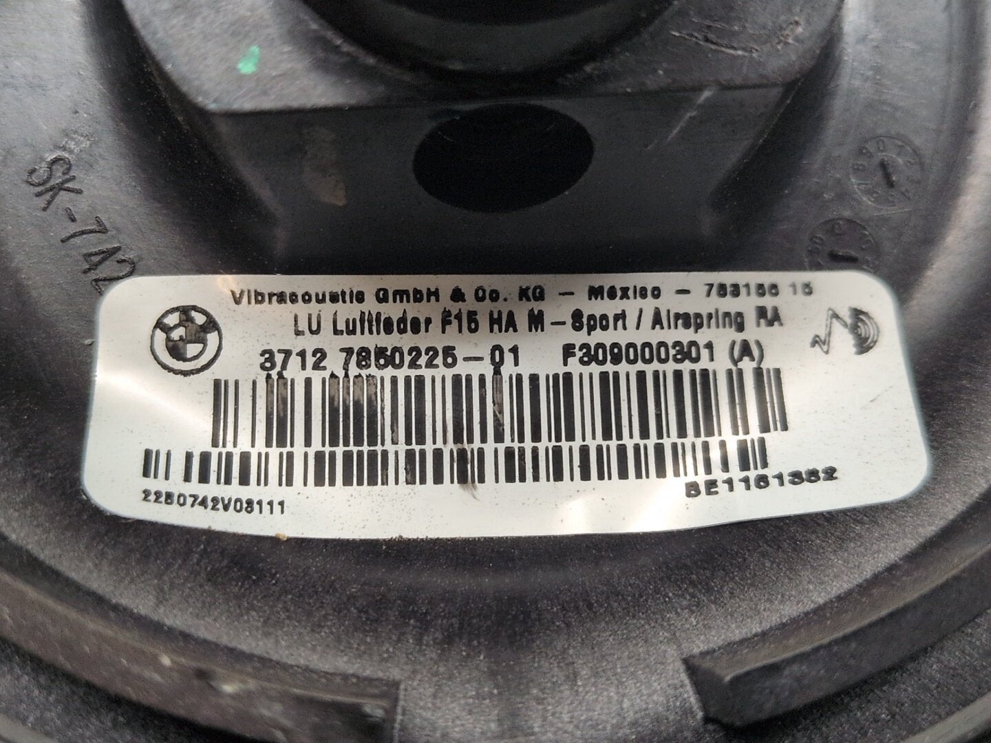 2014 - 2018 BMW X5 F85 Rear Left Right Air Suspension Pneumatic Air Bag Springs SET 7850225 S63B44T2