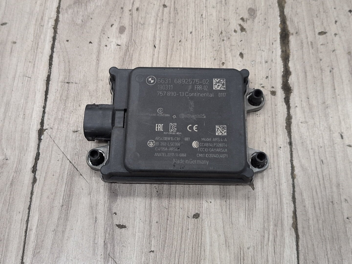 2016-2022 BMW 750i G12 - Front Bumper Cruise Control Distance Radar Senor Module PN: 6892575