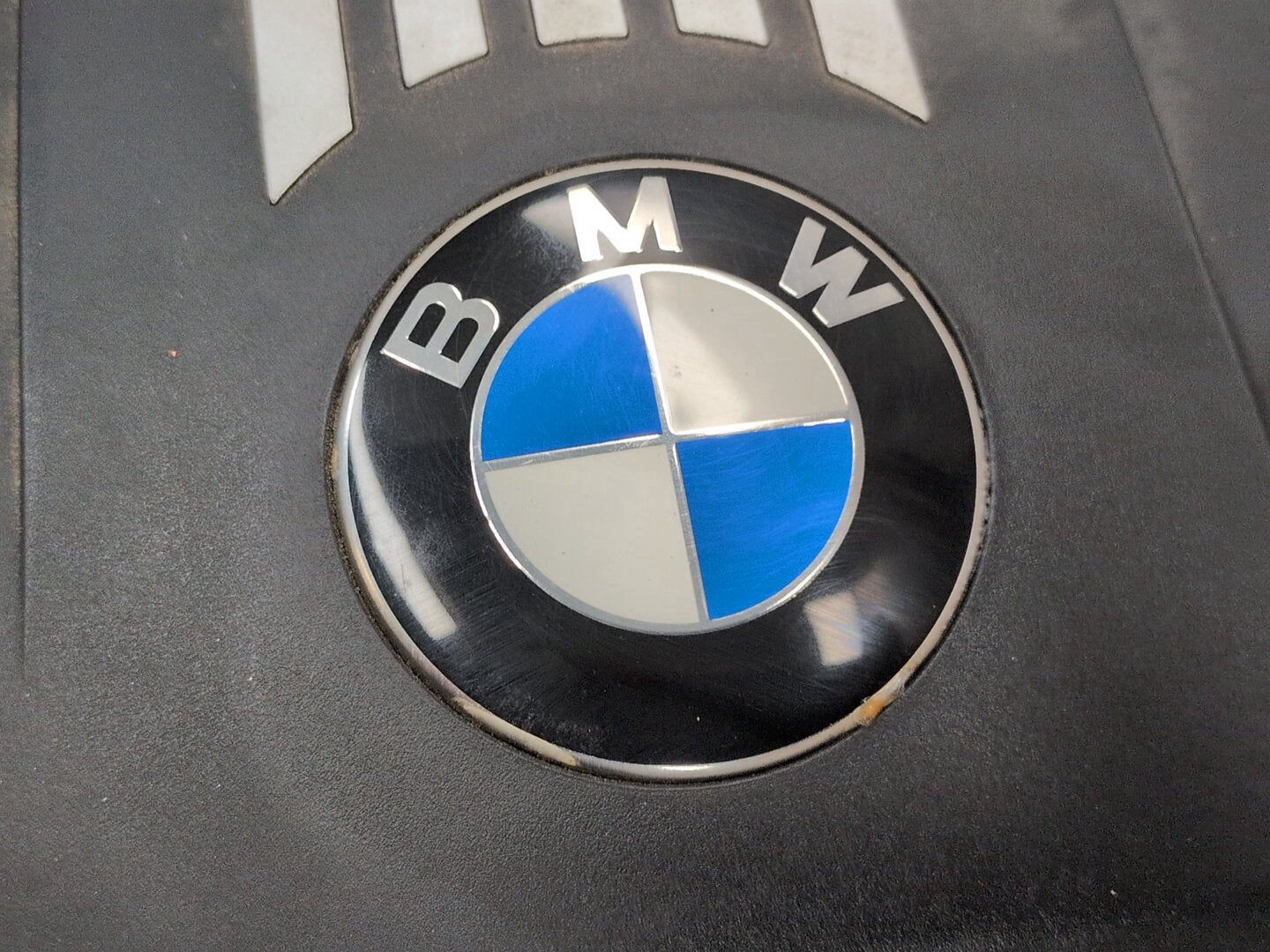 OEM BMW E60 E82 E84 E88 E89 E90 E92 E93 Engine N52 Motor Cover Head Covering