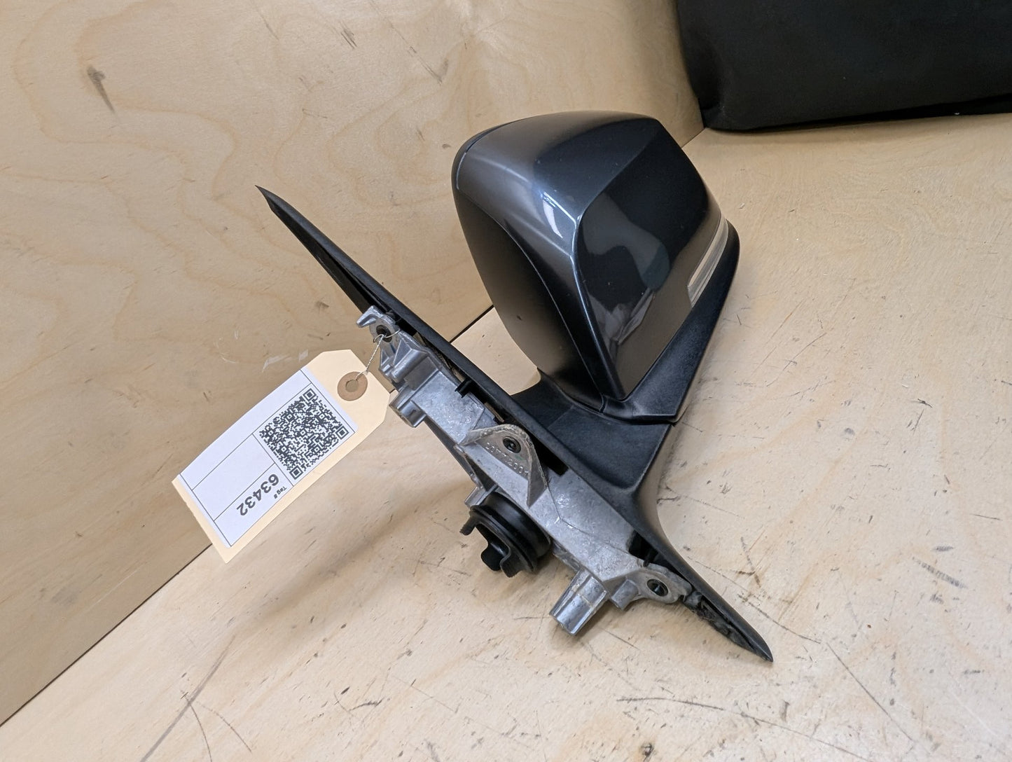 2012-2018 BMW 320i F30 Front Left Driver Side Mirror Assembly 7345653
