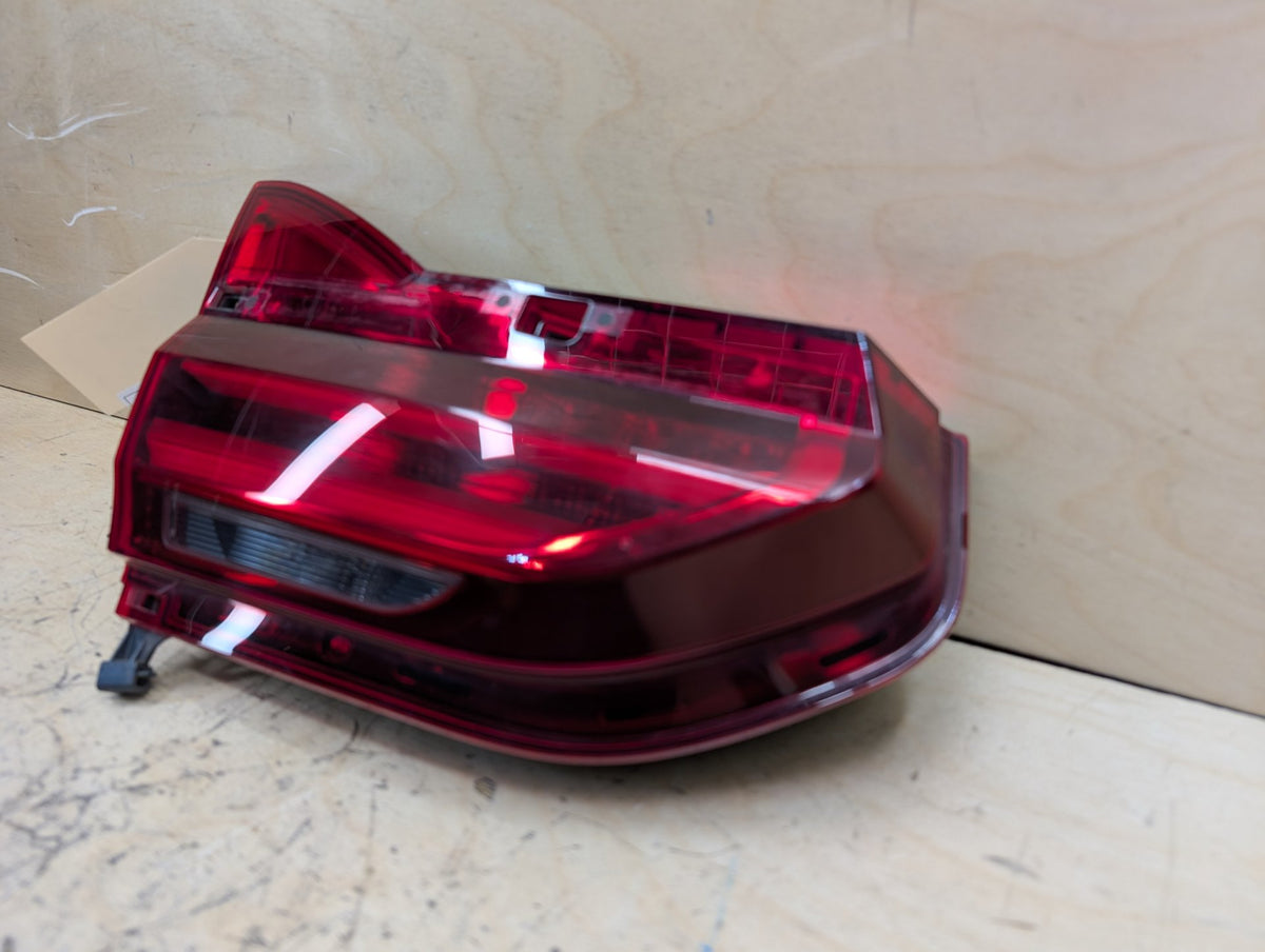 16-19 OEM BMW G11 G12 740 750 M760 Rear Left Driver Inner Trunk LED Tail Light
