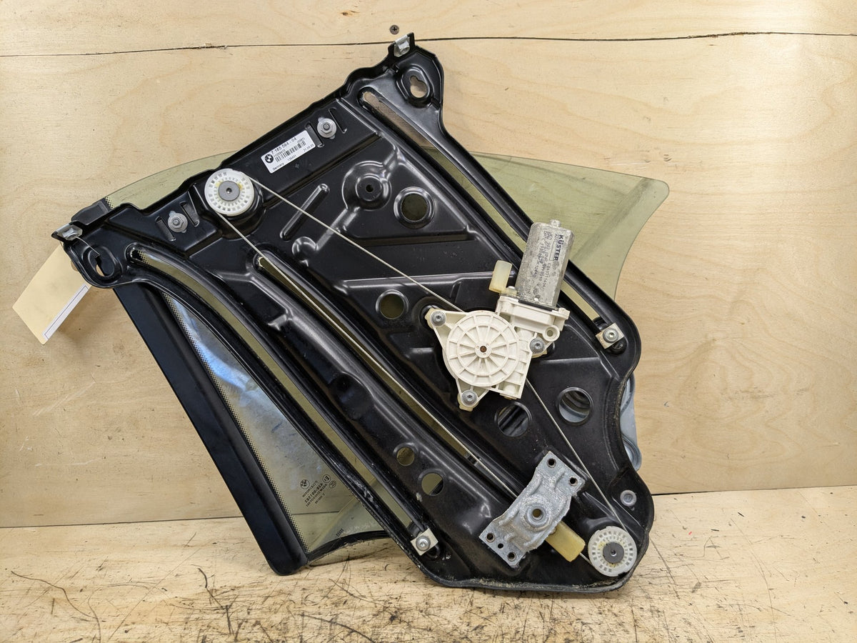 2008-2013 BMW 135i E88 Convertible Rear Right Window Regulator Motor 7165594 OEM
