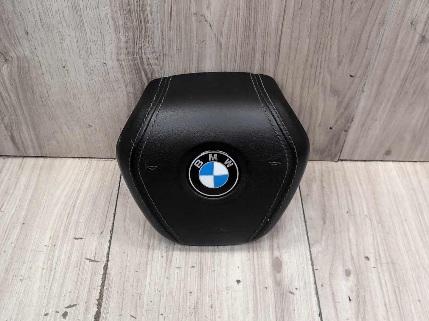 OEM BMW G11 G12 G14 G15 G16 Front Driver Leather Steering Wheel Airbag Air Bag
