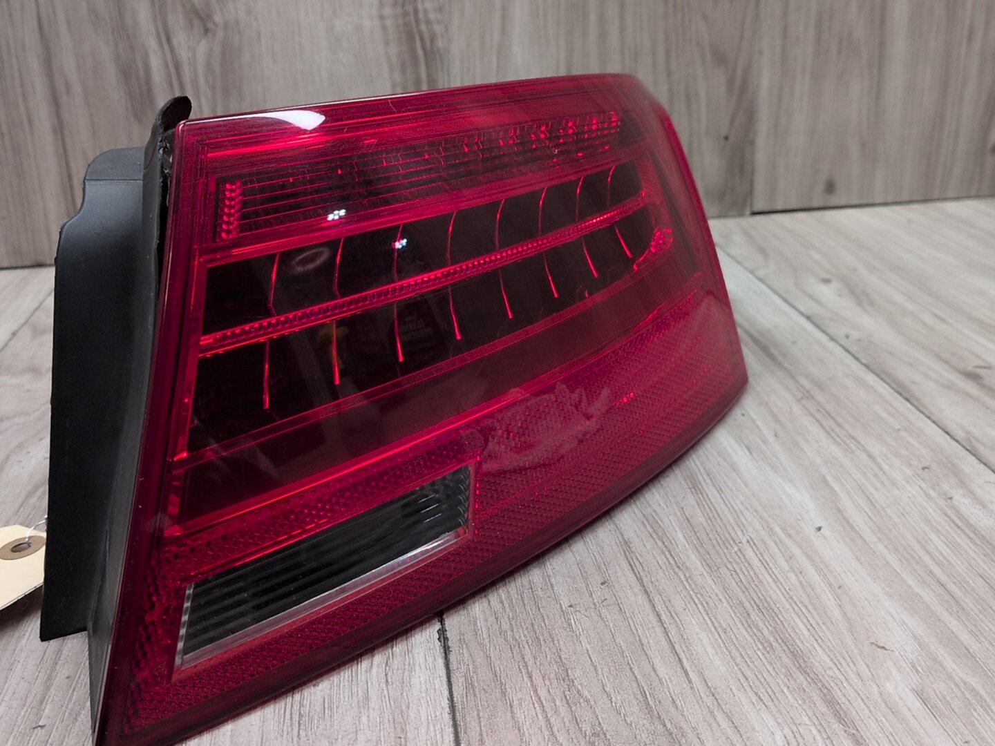 2008 - 2017 Audi S5 8T Rear Right Passenger Outer Tail Light 8T0945096J