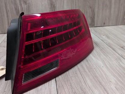 2008 - 2017 Audi S5 8T Rear Right Passenger Outer Tail Light 8T0945096J