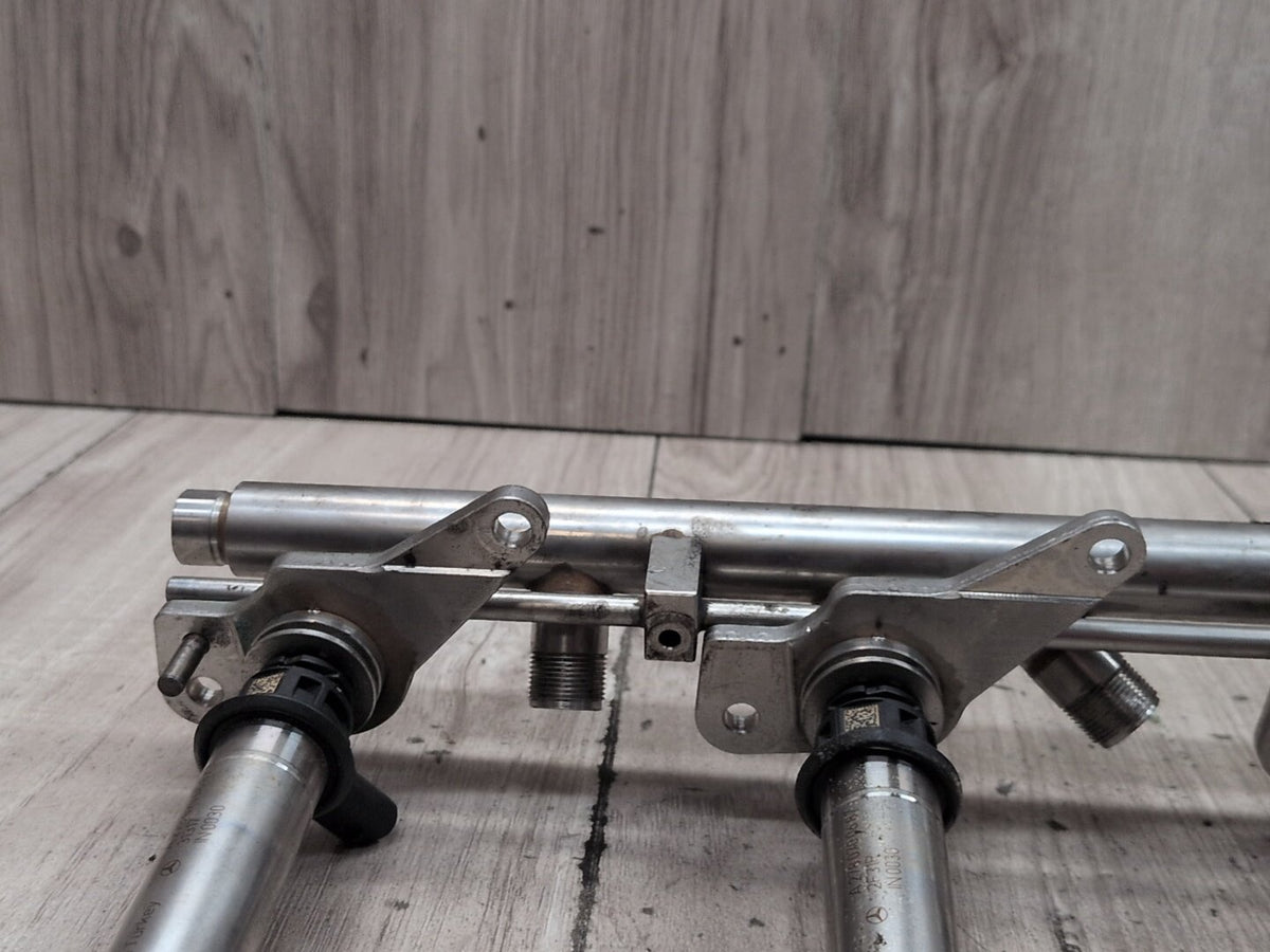 09-12 Mercedes-Benz W212 E550 M278 Engine Right Motor Fuel Injector Rail Line
