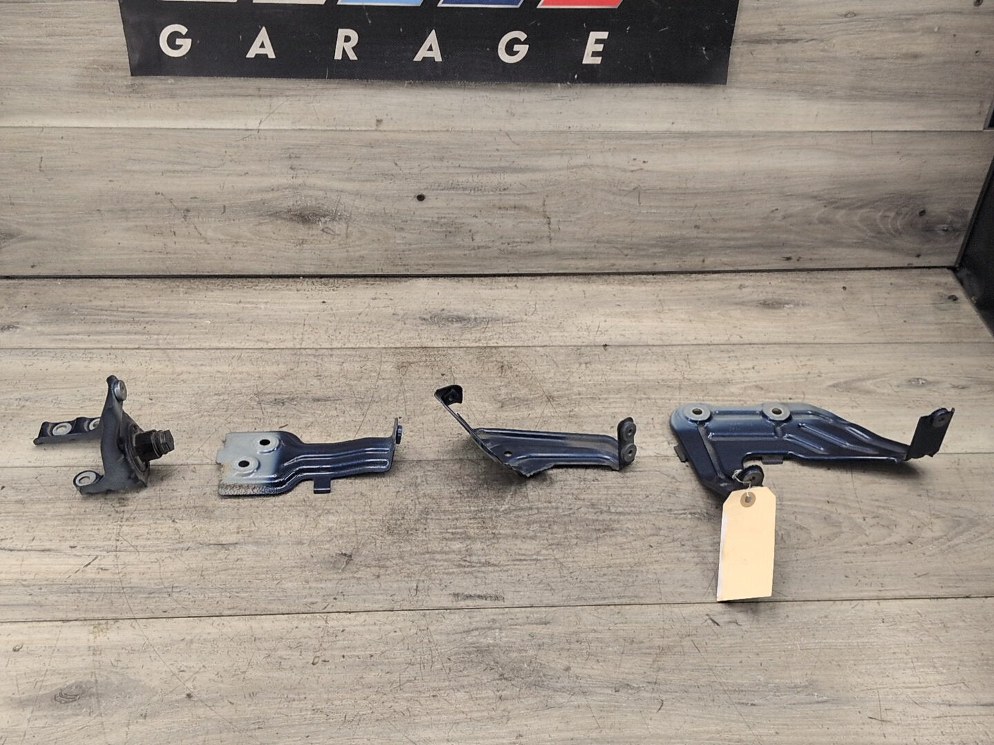 2018 - 2024 BMW X3 G01 Front Left Driver Fender Brackets SET 7424677 B58B30M0