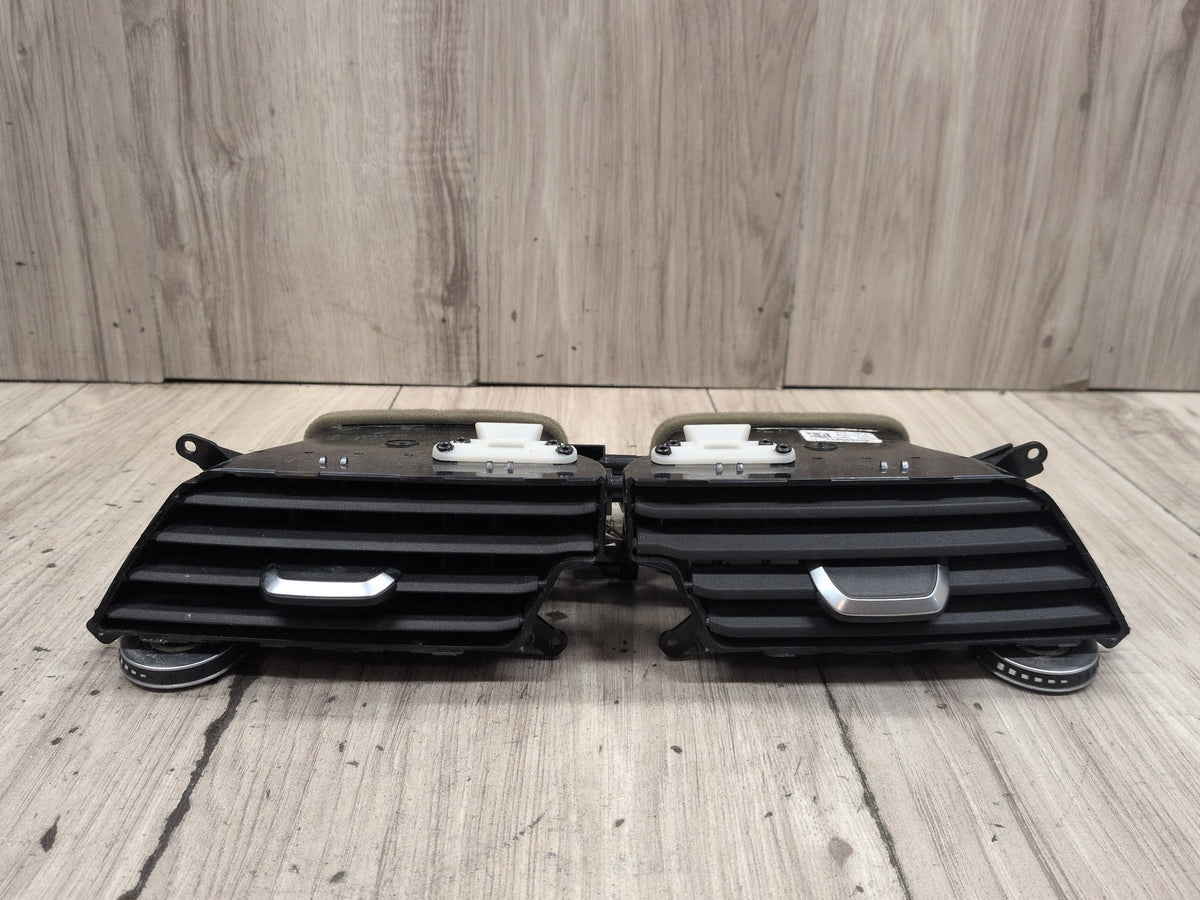 16-22 OEM BMW G11 G12 740 750 M760 Dash Center AC Air Vent Grille