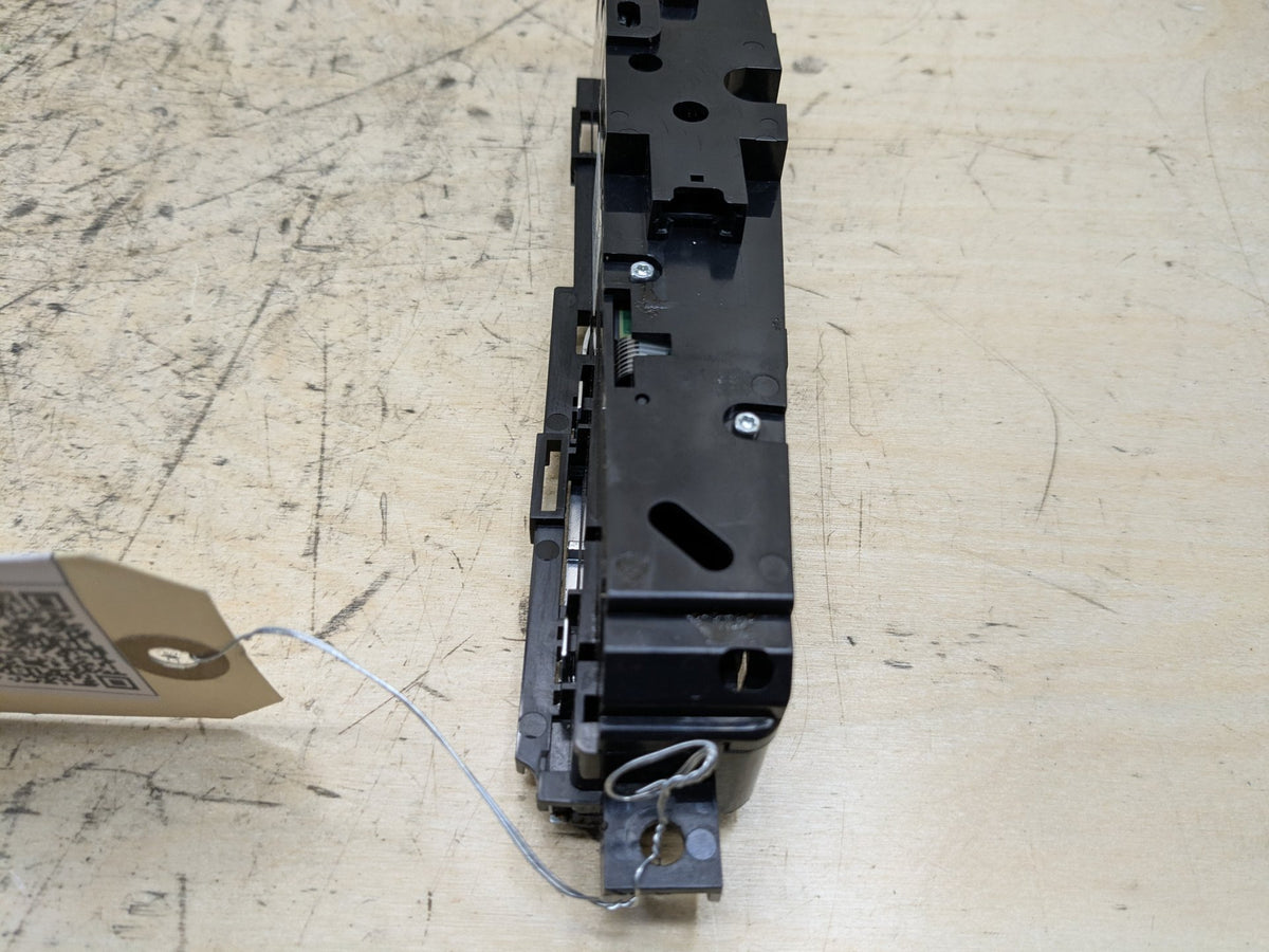 17-20 OEM BMW G30 G31 530 540 M550 Center Console Operating Unit Traction Switch