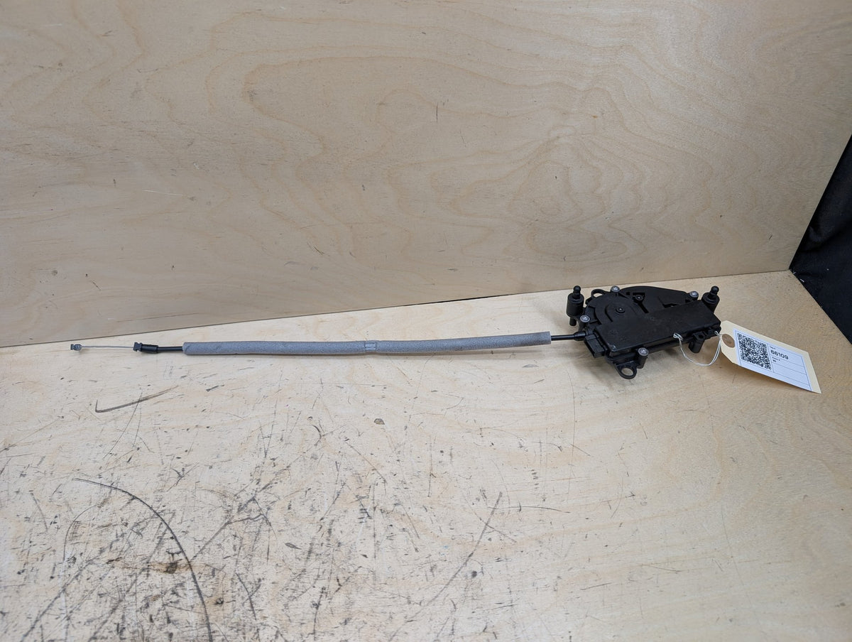 2019-2026 BMW X5 G05 Liftgate Trunk Lid Liftgate Lock Latch Actuator 9482991 OEM