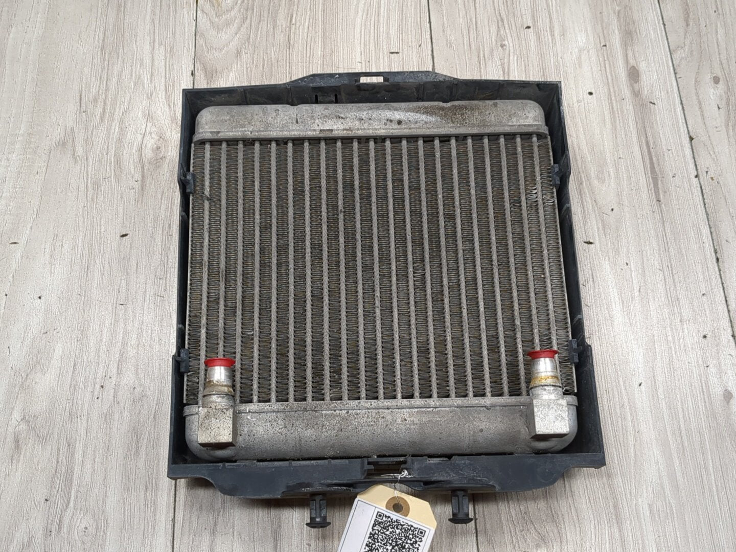 OEM BMW F02 F06 F10 F13 535 550 Front Right Passenger Auxiliary Coolant Radiator