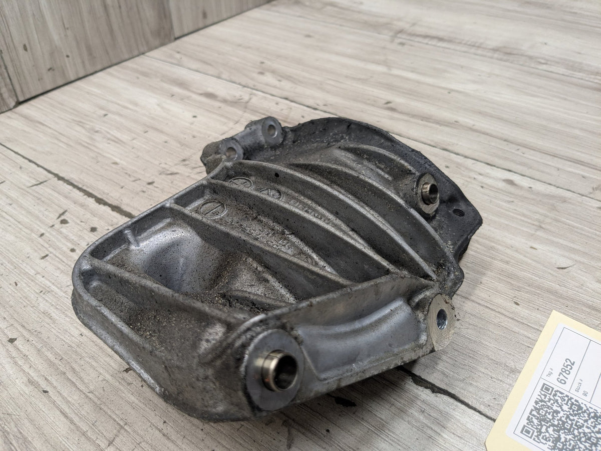 07-13 OEM BMW E88 E90 E92 E93 335 AC Climate Compressor Support Mount Bracket