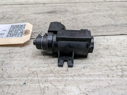 2014 - 2018 BMW X5 F15 Turbo Boost Pressure Solenoid Valve 7626351 N63B44O1