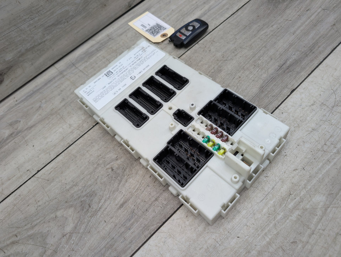 12-18 OEM BMW F22 F30 F32 F23 240 M3 M4 FEM Front Electronic Control Module+Key