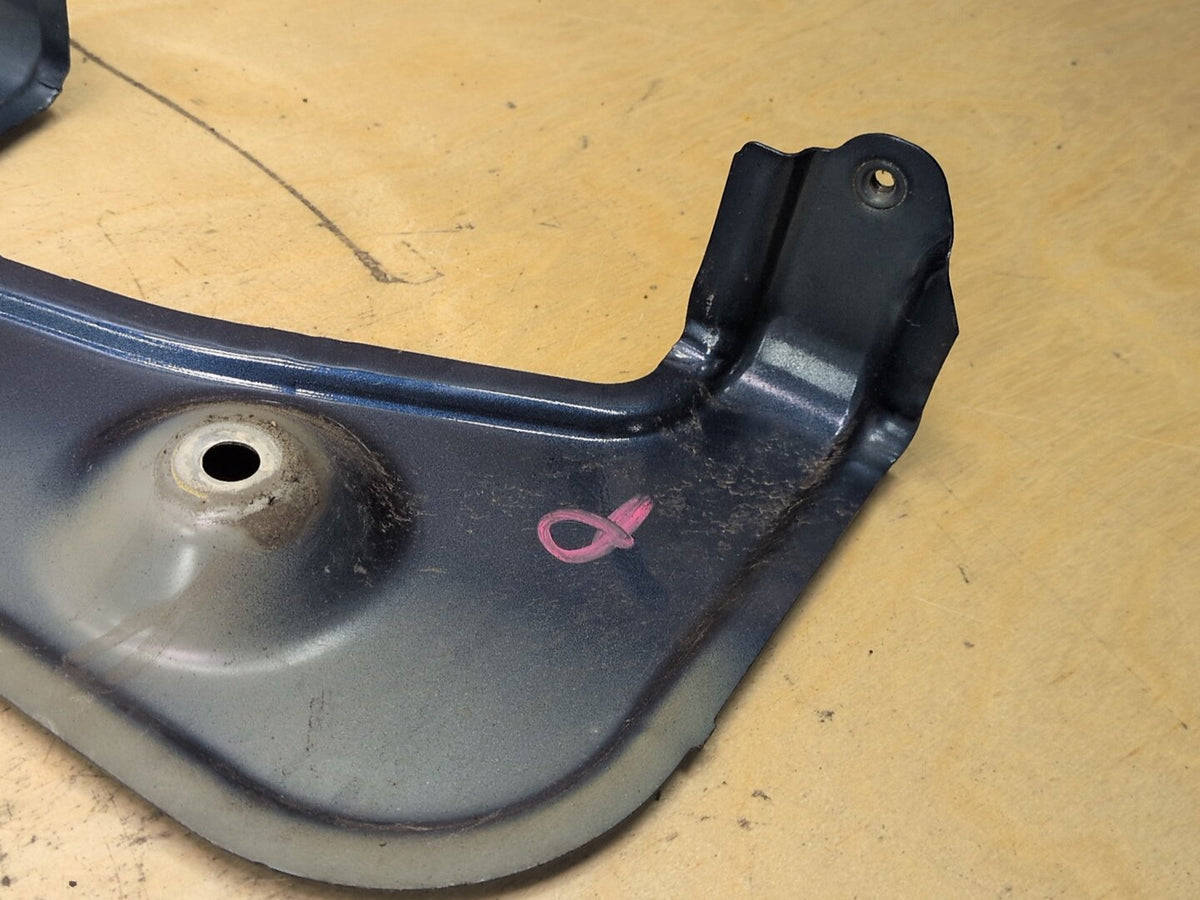 2019-2026 BMW X5 G05 Front Right Passenger Fender Brackets SET 7418218 OEM