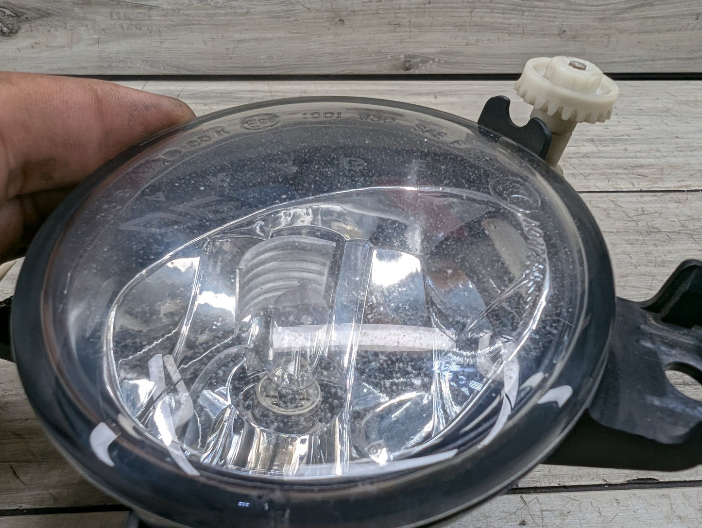 2007-2013 BMW X5 E70 Front Right Passenger Bumper Fog Lamp Light 7237434