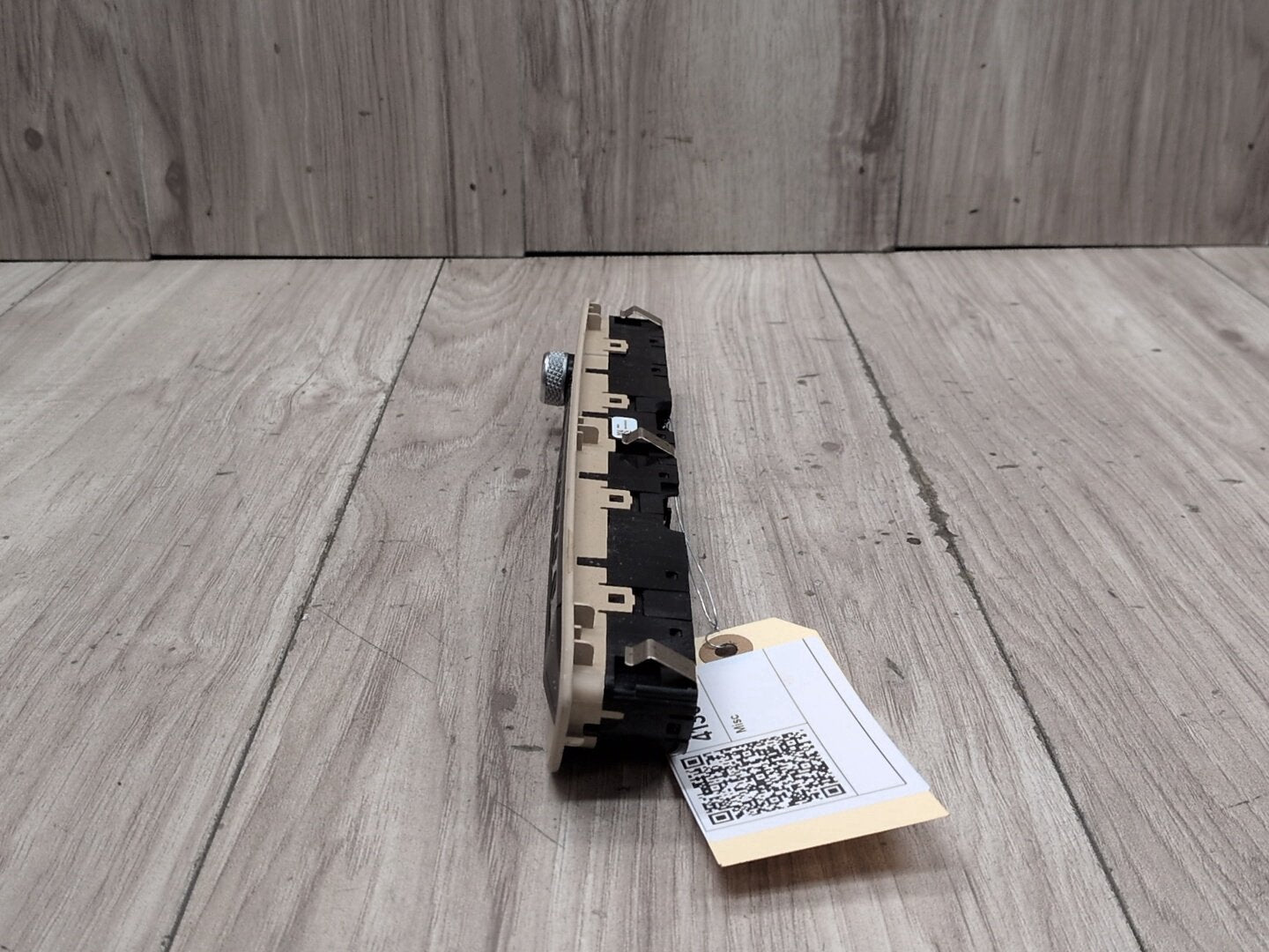 OEM BMW G20 G22 G23 G26 330 M340 430 Audio Control Radio Switch Button Beige