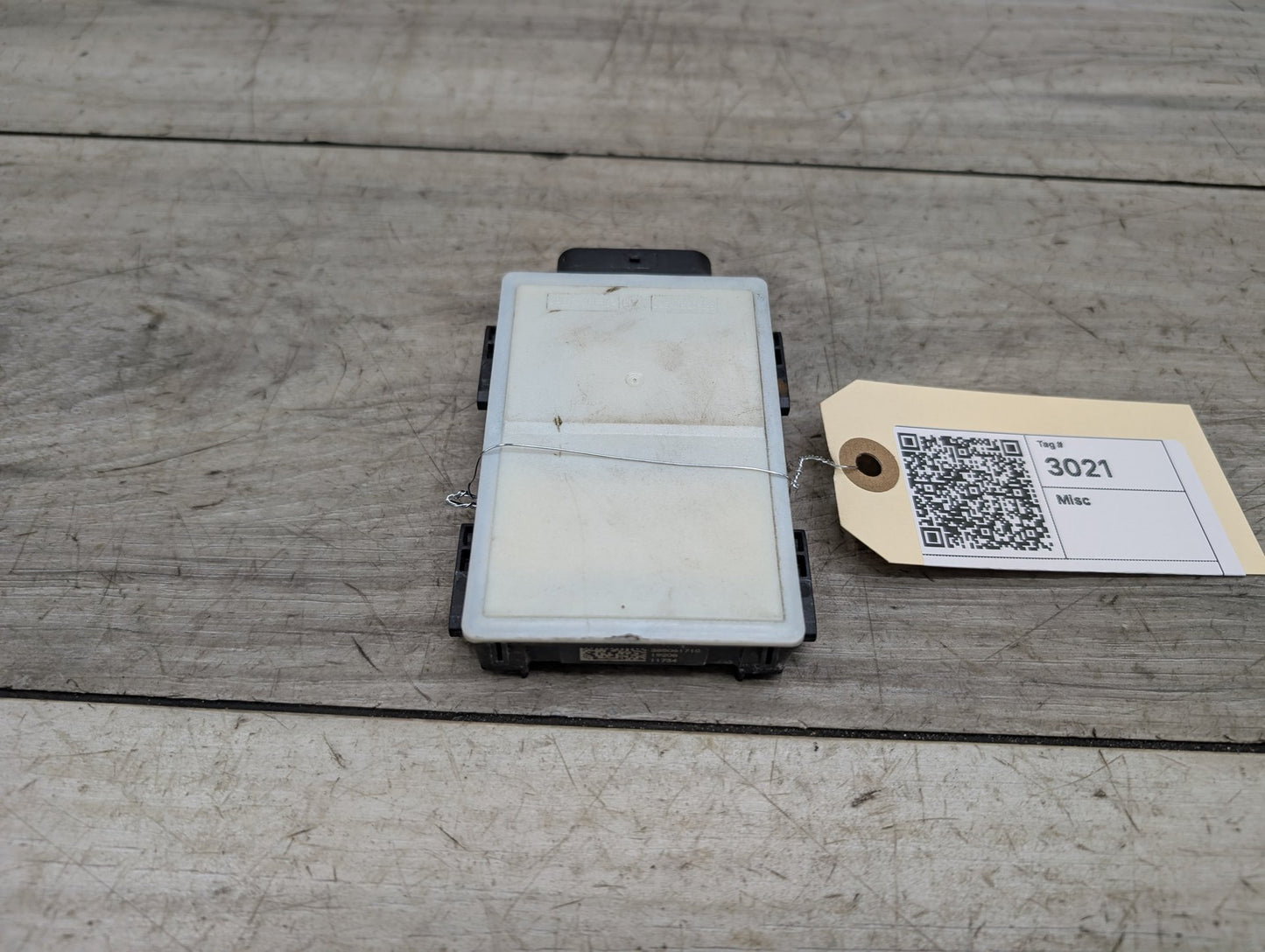 OEM BMW F90 G01 G05 G12 G16 G20 G30 X3 X5 Blind Spot Radar Sensor Control Module