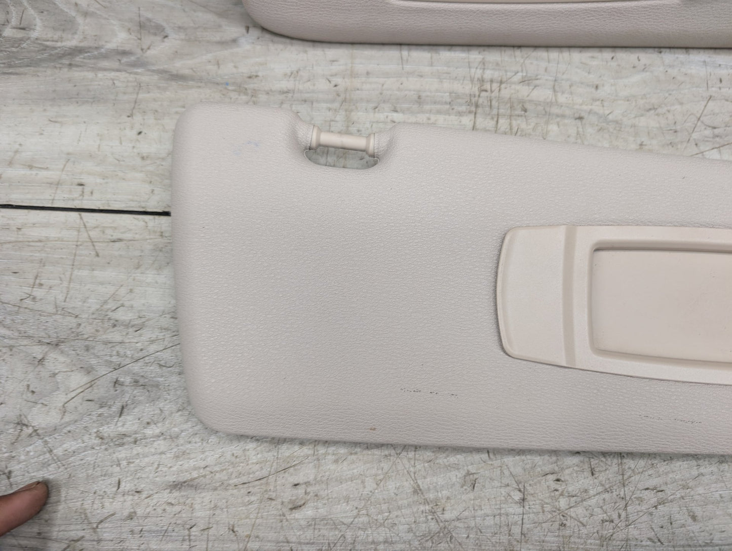 2014 - 2018 BMW X5 F15 Front Left Right Sun Visor SET 8059051 N63B44O1