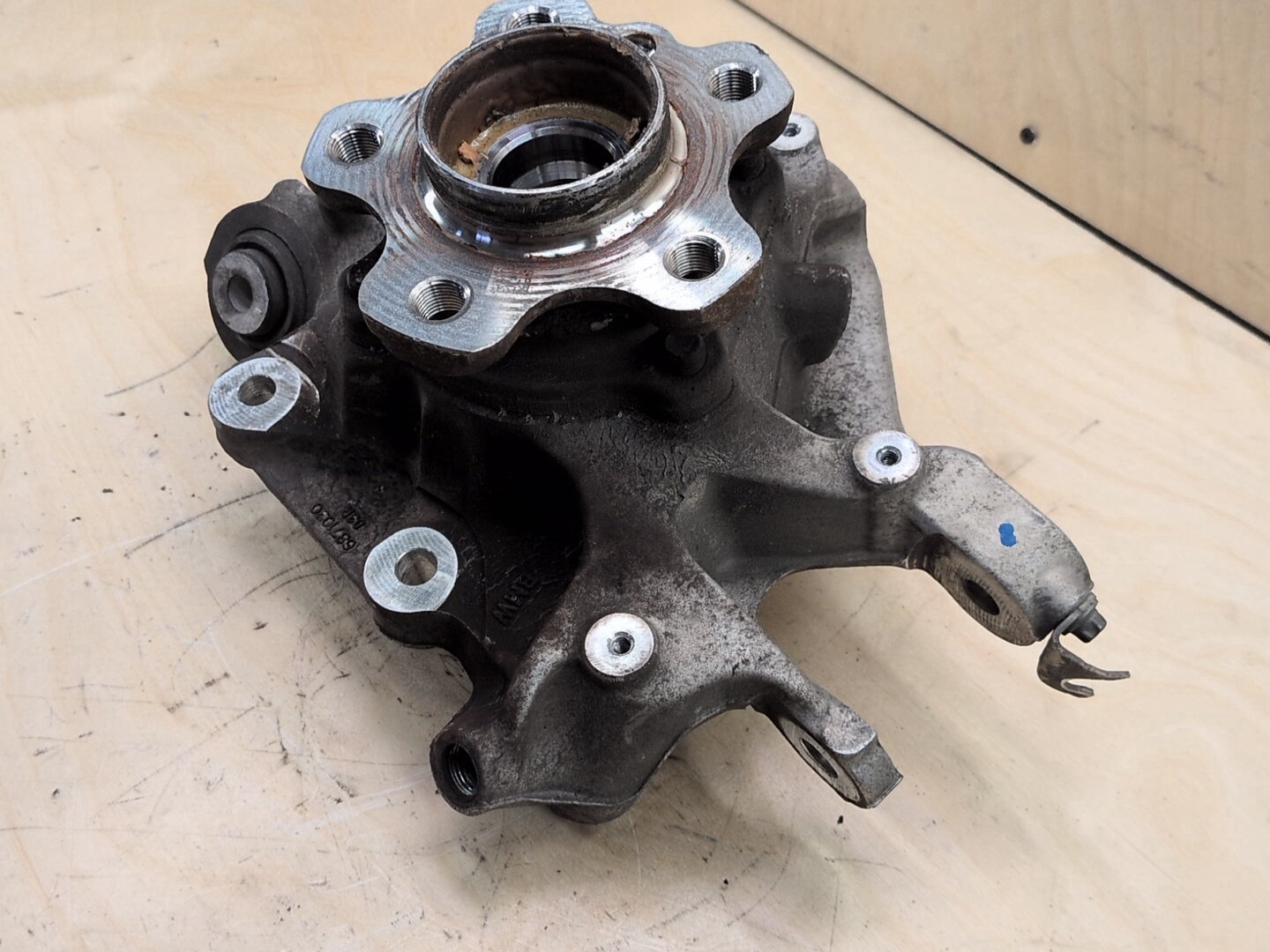 OEM BMW G01 X3 30i 30iX M40iX REAR Right Passenger Knuckle Hub Spindle Bearing
