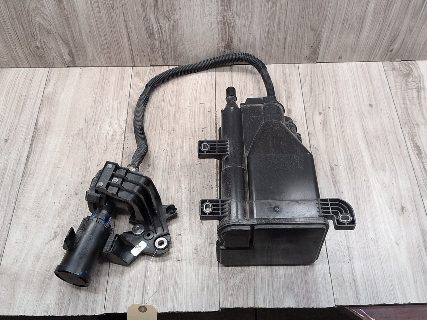 OEM BMW F95 G05 G06 G07 X5 Charcoal Filter Fuel Tank Vapor Evaporator Canister