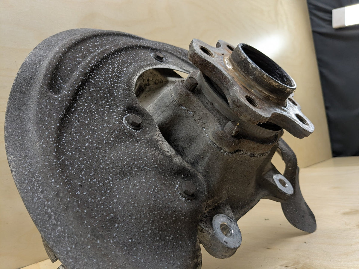 2018-2025 BMW X3 G01 AWD Front Right Spindle Knuckle w/ Bearing 6882598