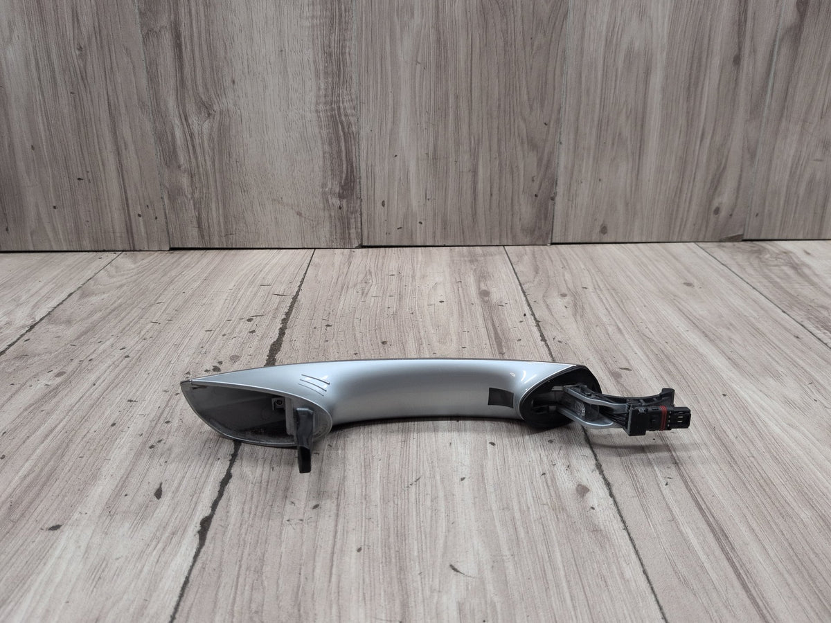 2016-2019 BMW 740Li G12 Rear Left Door Handle w/ Comfort Access 7411033 OEM