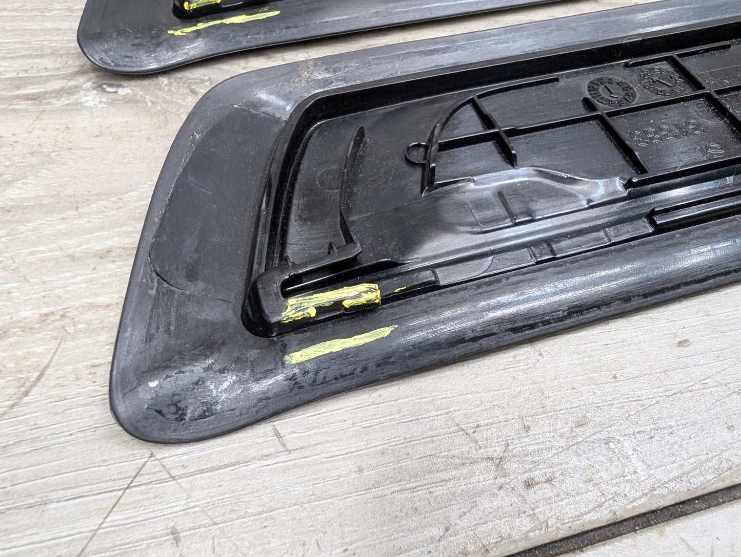 2021-2026 BMW 430i G22 Front Left Right Scuff Plate Door Sill SET 7482719