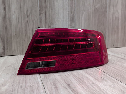2016 Audi S5 8T Rear Right Passenger Outer Tail Light 8T0945096J CTUB