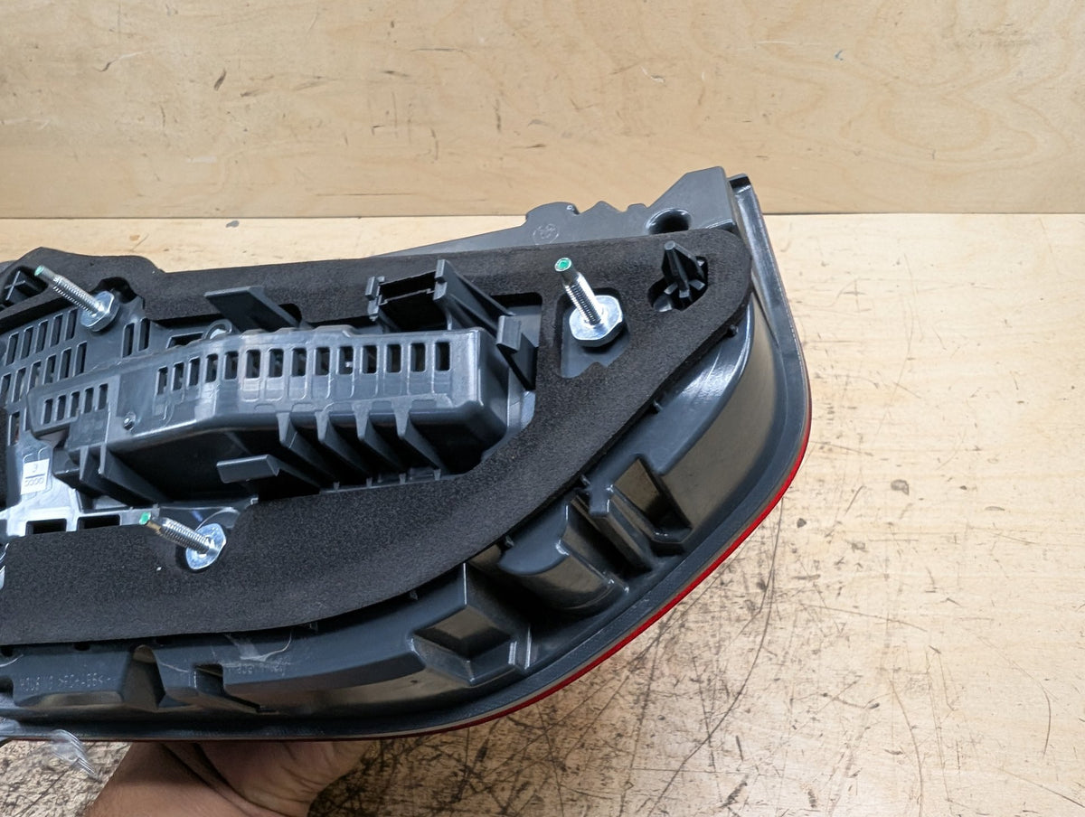 16-19 OEM BMW G11 G12 740 750 Rear Right Passenger Trunk Inner Stop Tail Light