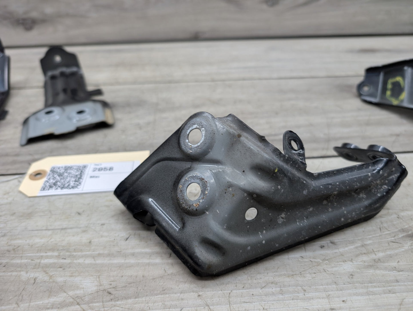 2018 - 2024 BMW X3 G01 Front Left Driver Fender Brackets SET 7424677 B58B30O1