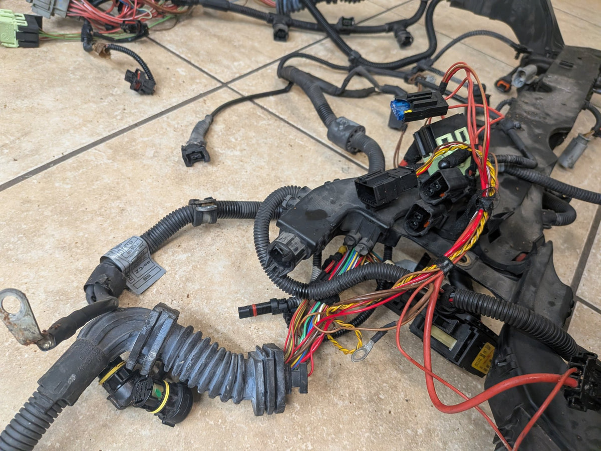 2004-2010 BMW E64 M6 S85B50A Engine Motor Ignition Injector Wiring Wire Harness 7838569