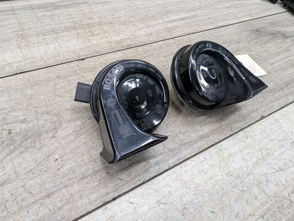 2008-2013 BMW 128i E82 Alarm Horns SET 7195540