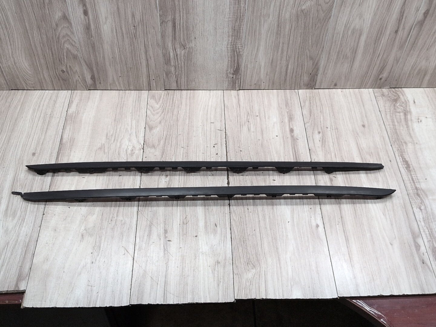 2015 - 2019 BMW X6 F86 Front Left Right Side Windshield Drip Trim Molding SET 7462217 S63B44T2