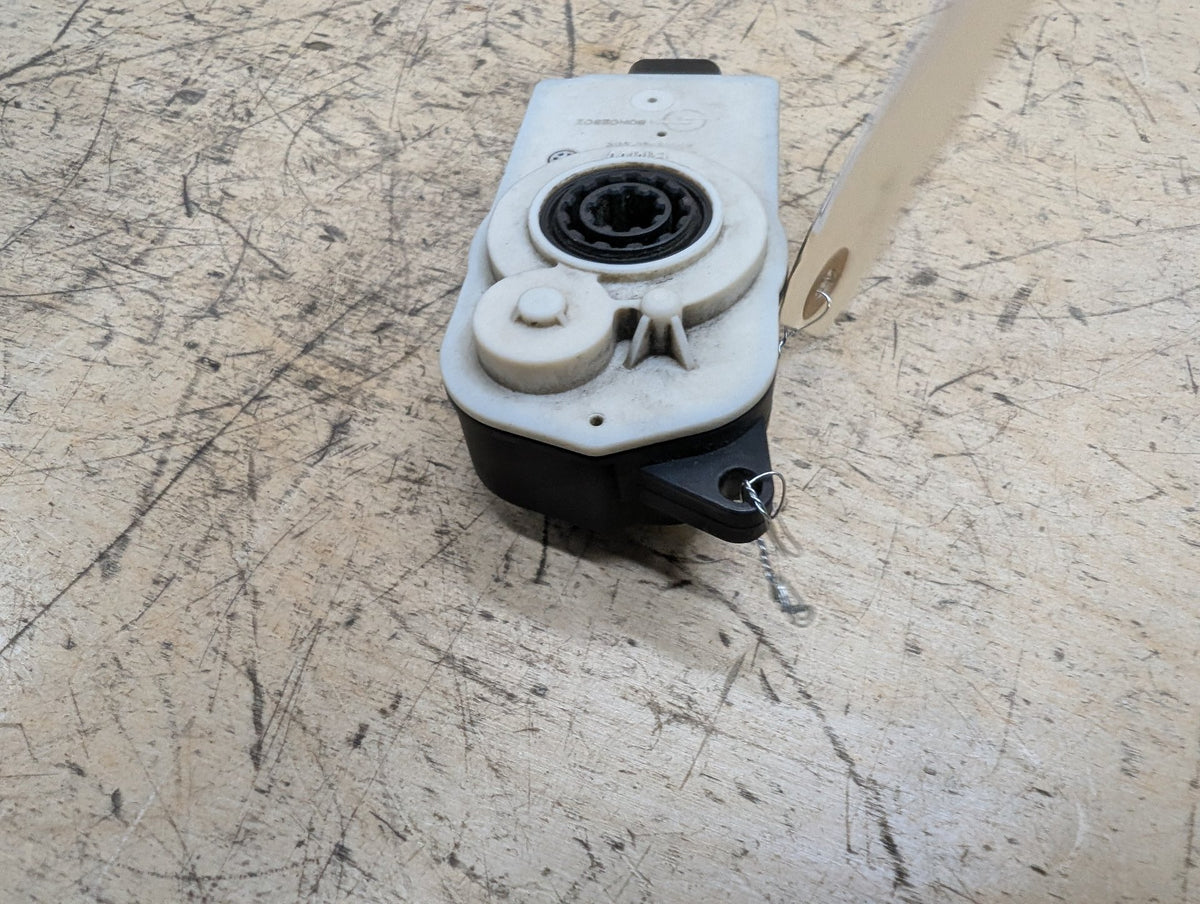OEM BMW G05 G07 G12 G20 330 M340 X5 X7 Front Upper Grille Shutter Motor Actuator