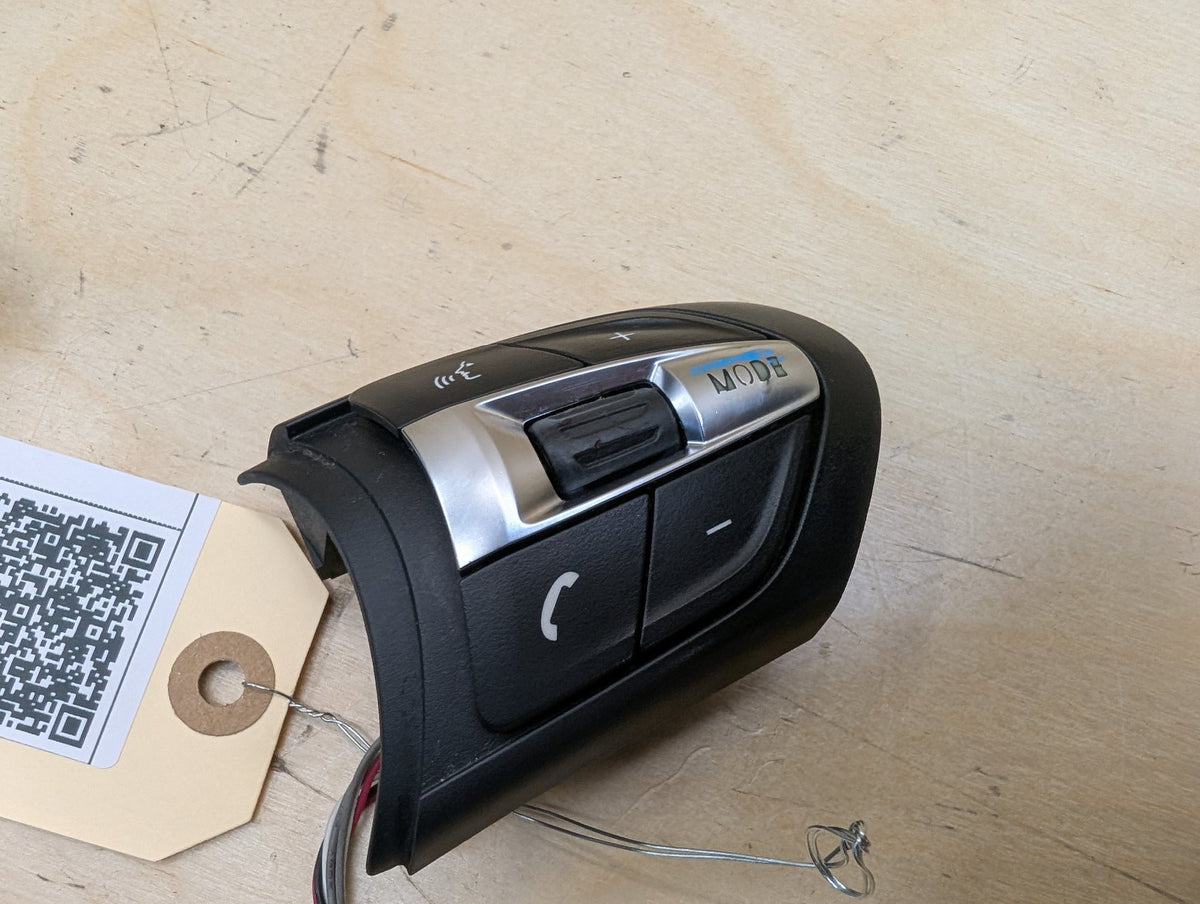 OEM BMW F10 F22 F23 F30 F32 F33 F36 M SPORT Steering Wheel Multifunction Button