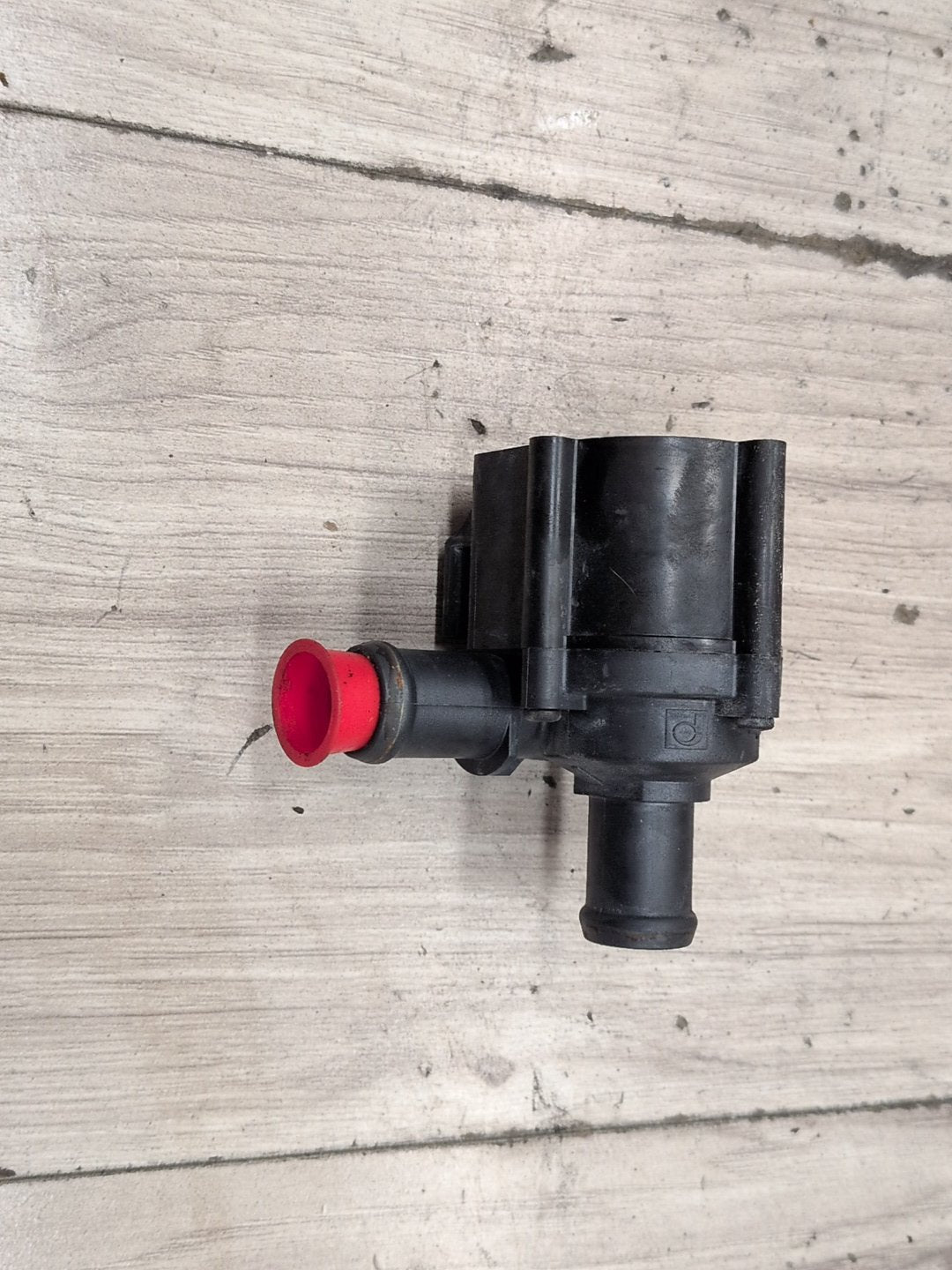 2015-2018 Audi 8U Q3 CCTA Engine Motor Cooling Auxiliary Water Pump 06H121601P