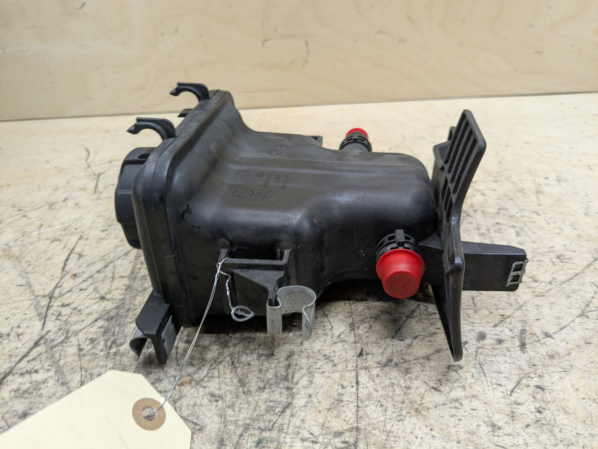 2018-2023 BMW M550i G30 Coolant Expansion Tank Reservoir 8610658 OEM