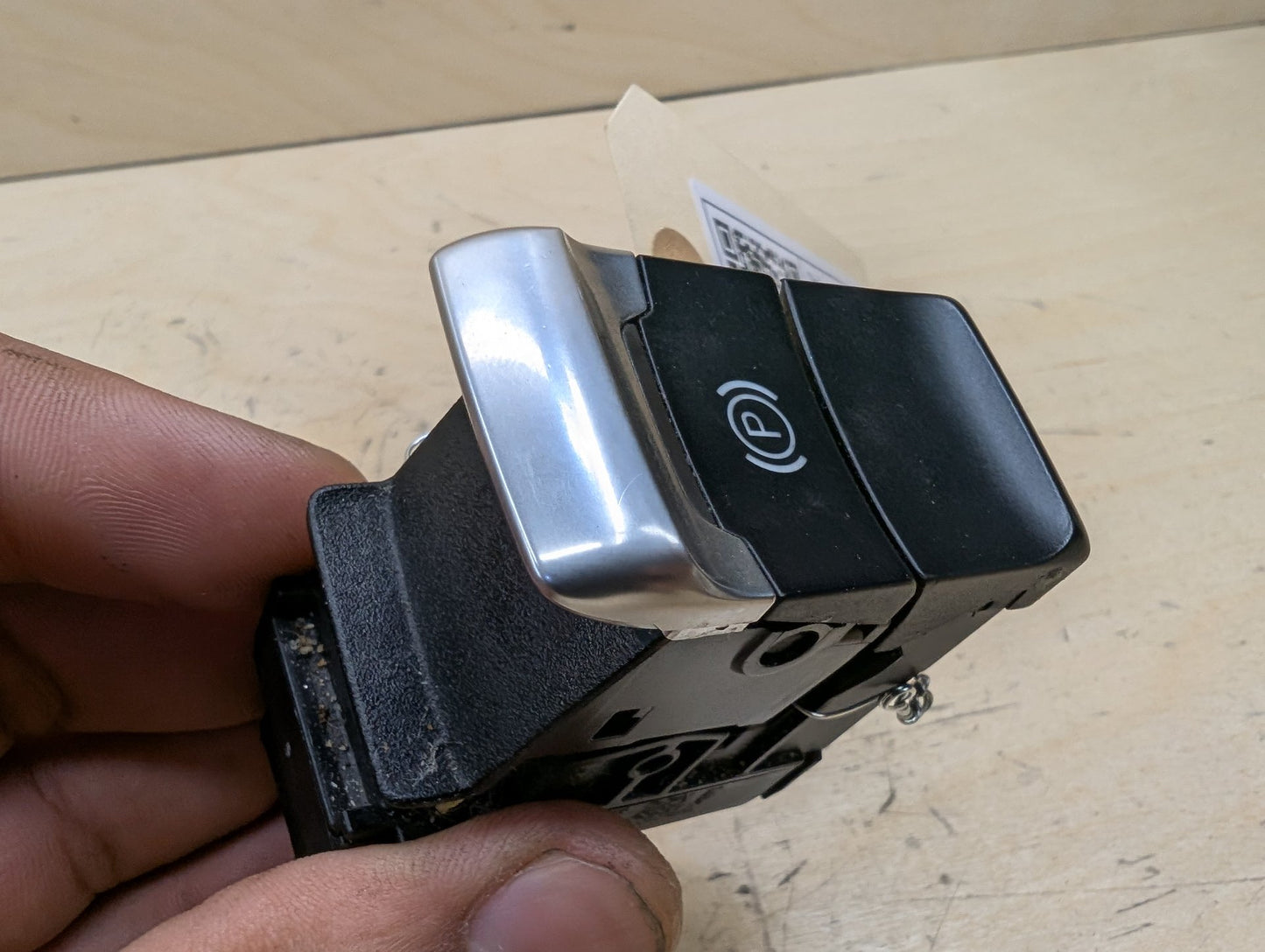 2011-2017 Audi RS5 8T Emergency Parking Brake Switch 8K1927225F