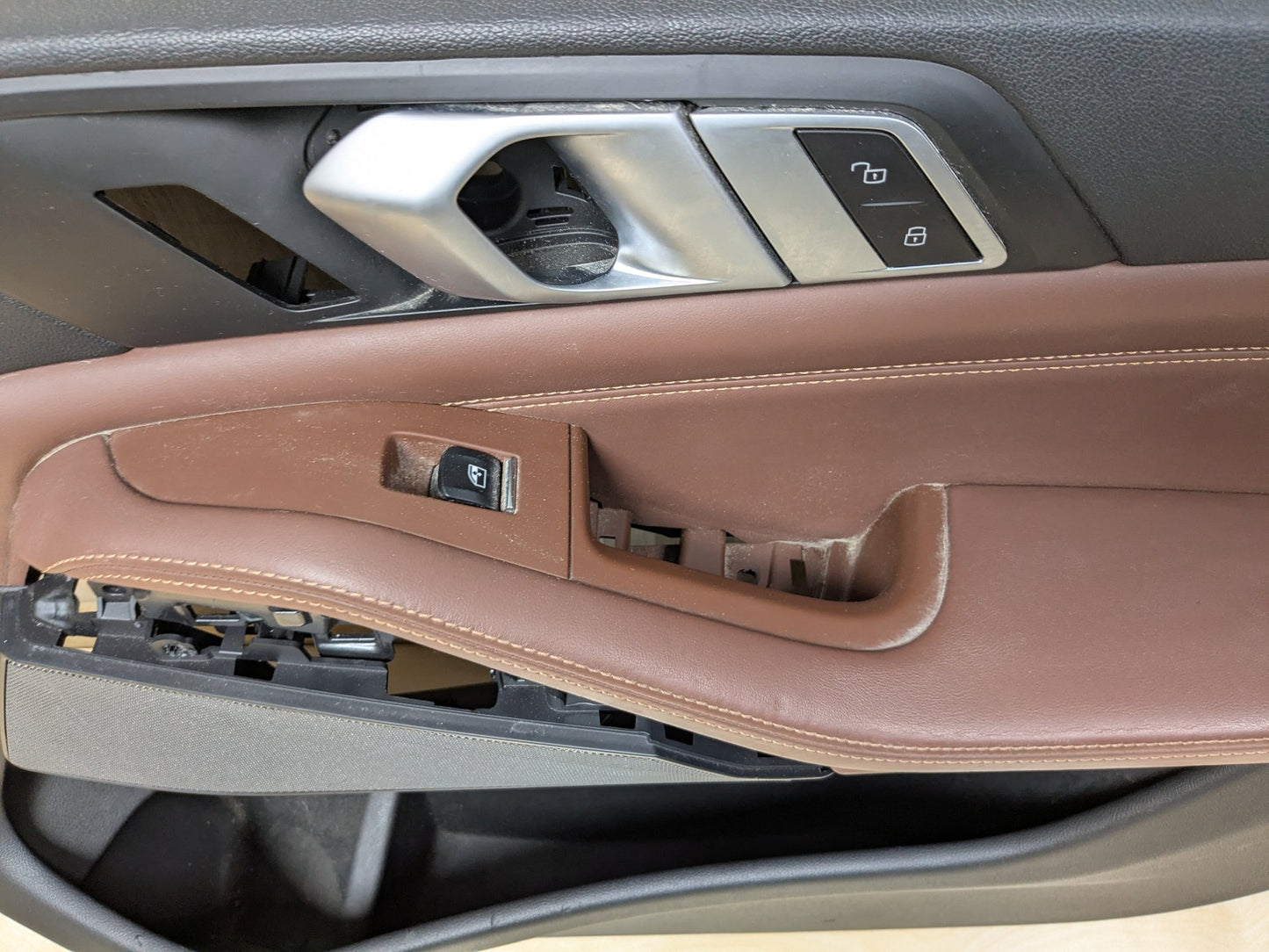 2019 - 2026 BMW X5 G05 Front Right Passenger Interior Door Panel Card 9473900 N63B44M3
