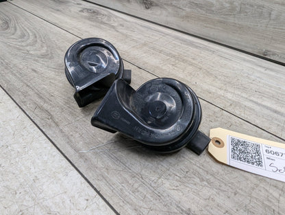 2011-2016 BMW 535i F10 Alarm Horns SET 7279781