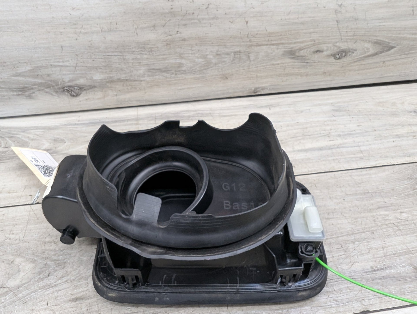 16-22 OEM BMW G12 740 750 Rear Fuel Gas Tank Cover Pot Gray A90