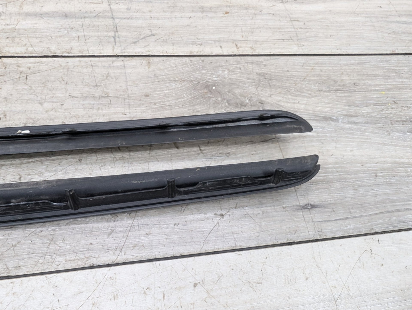 2019 - 2026 BMW 330i G20 Front Left Right Side Windshield Drip Trim Molding SET 7427874 B46B20O1