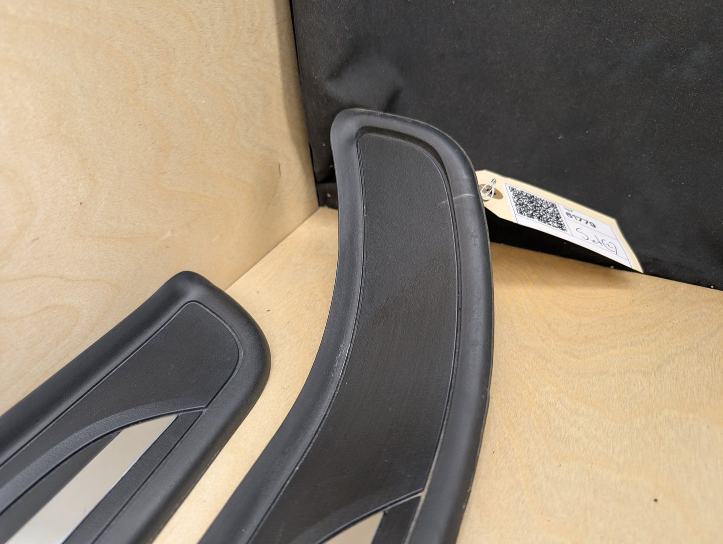 2007-2013 BMW 335i E93 Front Left Right Scuff Plate Door Sill SET 7178597
