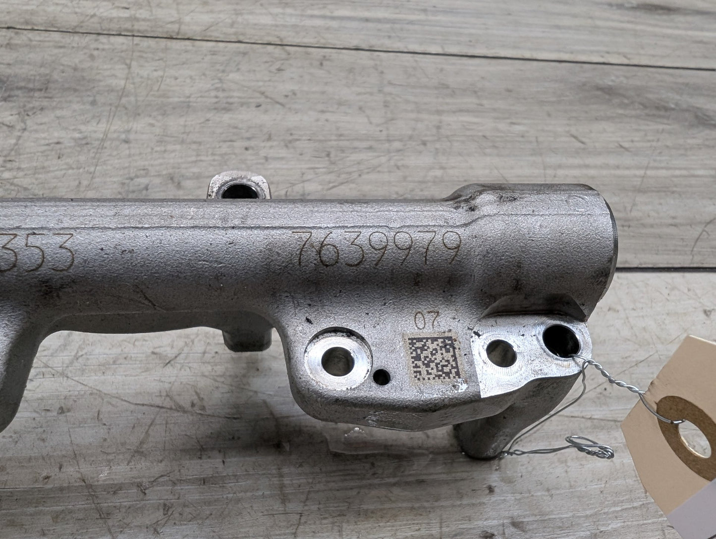 2018 - 2024 BMW X3 G01 Engine Motor Fuel Injector Rail Line 7639979