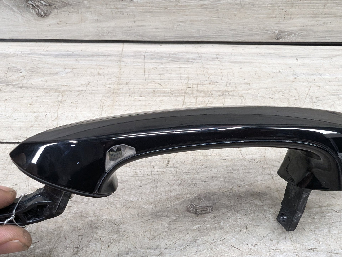 2018 - 2024 BMW X3 G01 Front Left Driver Exterior Door Handle 7470569 B46B20O1