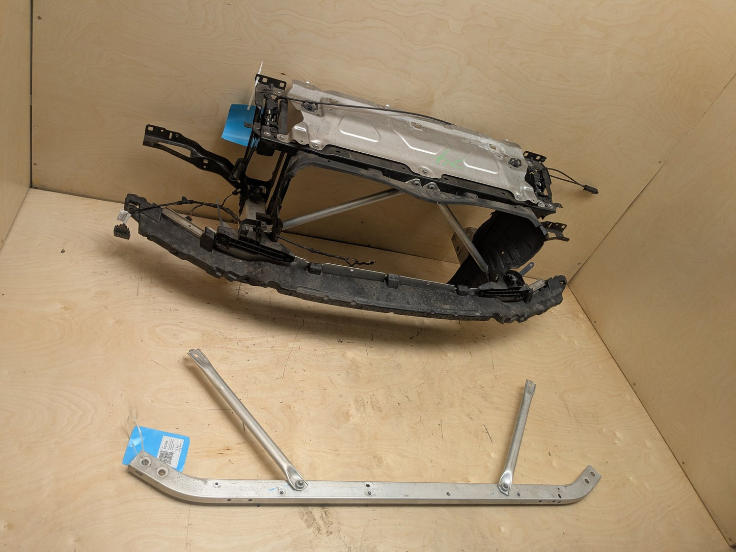 18-24 OEM BMW G01 G02 X3 X4 Front Reinforcement Clip Frame Radiator Support