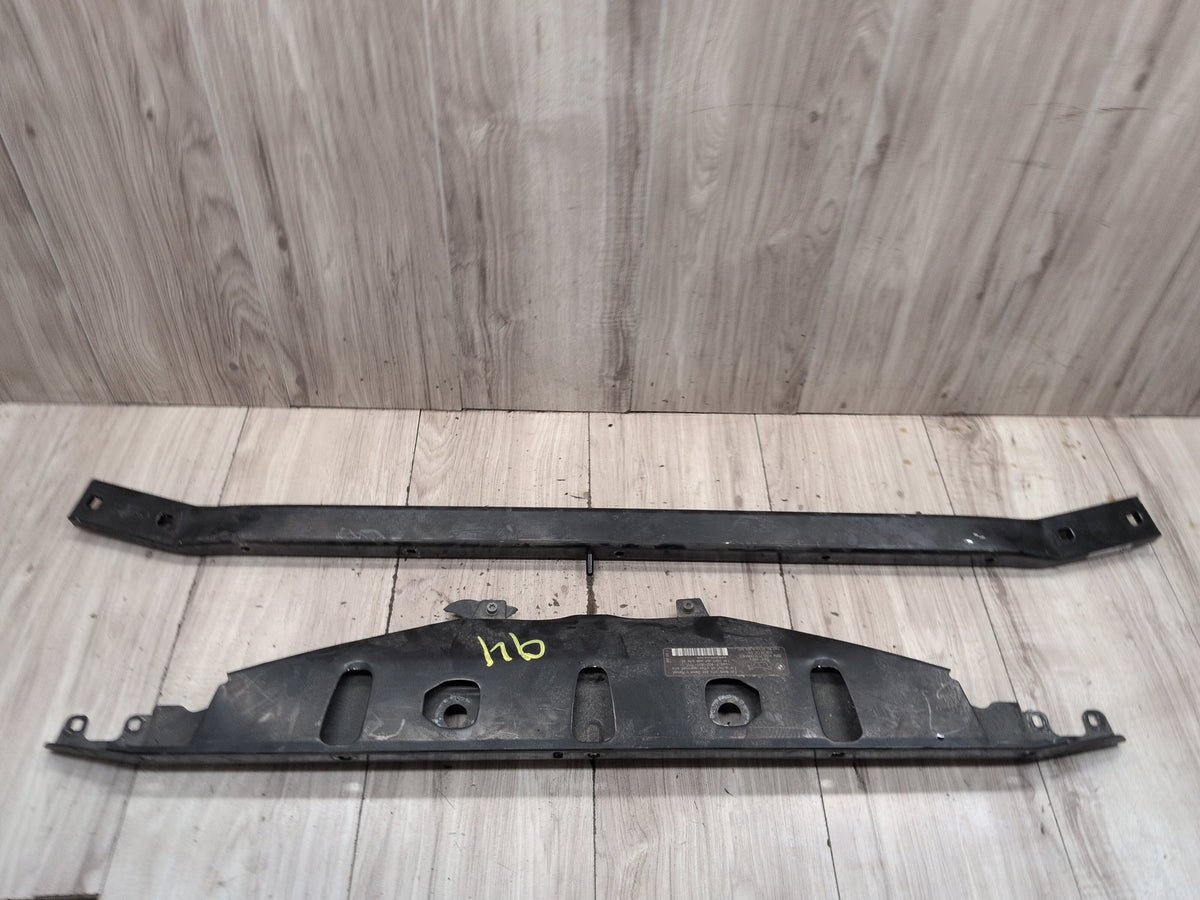 2011-2016 BMW M5 F10 Front Upper Radiator Tie Bar Panel Support w/ Bars SET 7200690 OEM
