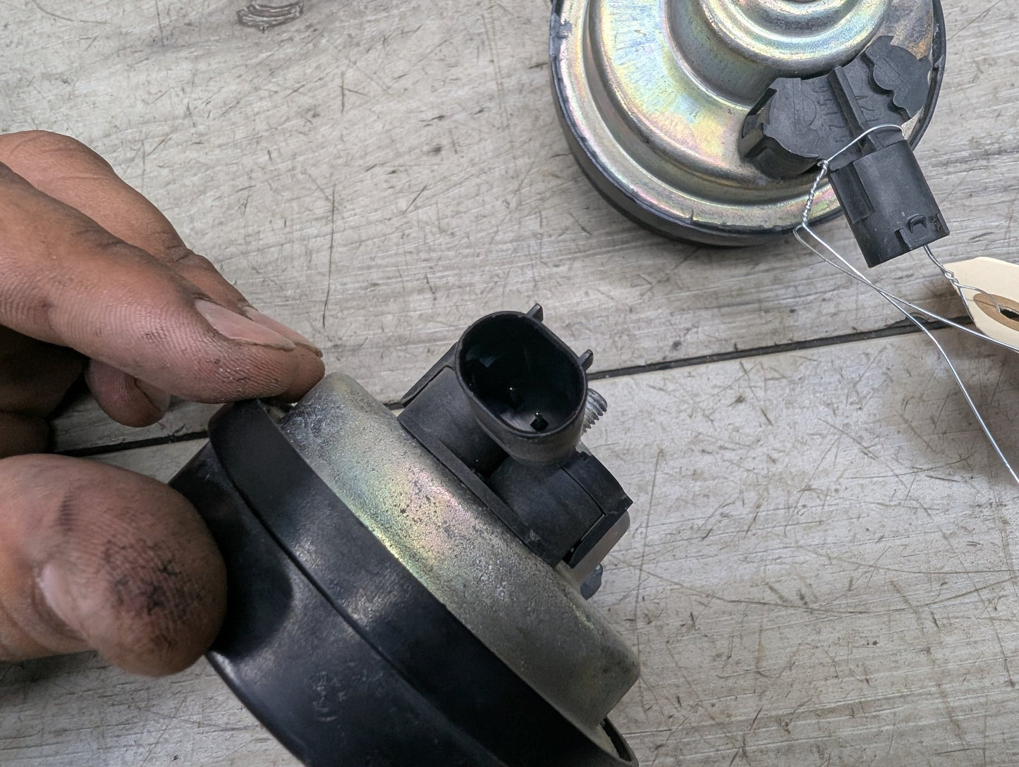2007-2013 BMW 328i E93 Alarm Horns SET 7159421